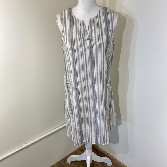 beachlunchlounge Dresses & Skirts - Beach lunch lounge sleeveless cotton blend striped dress